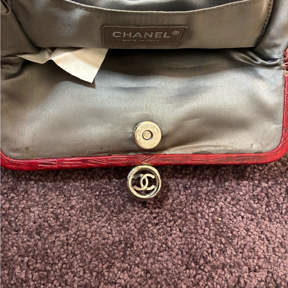 Chanel CC Red Quilted Leather Runway Collection Clutch Crossbody Bag w COA Rare - Picture 8 of 16
